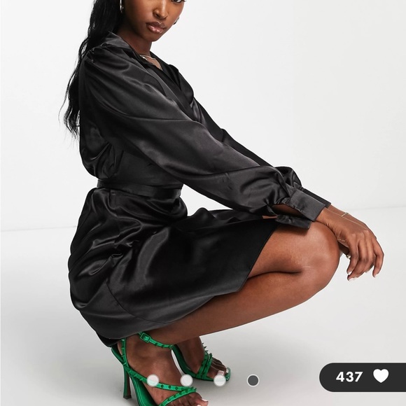 Wrap dress - Picture 3 of 3